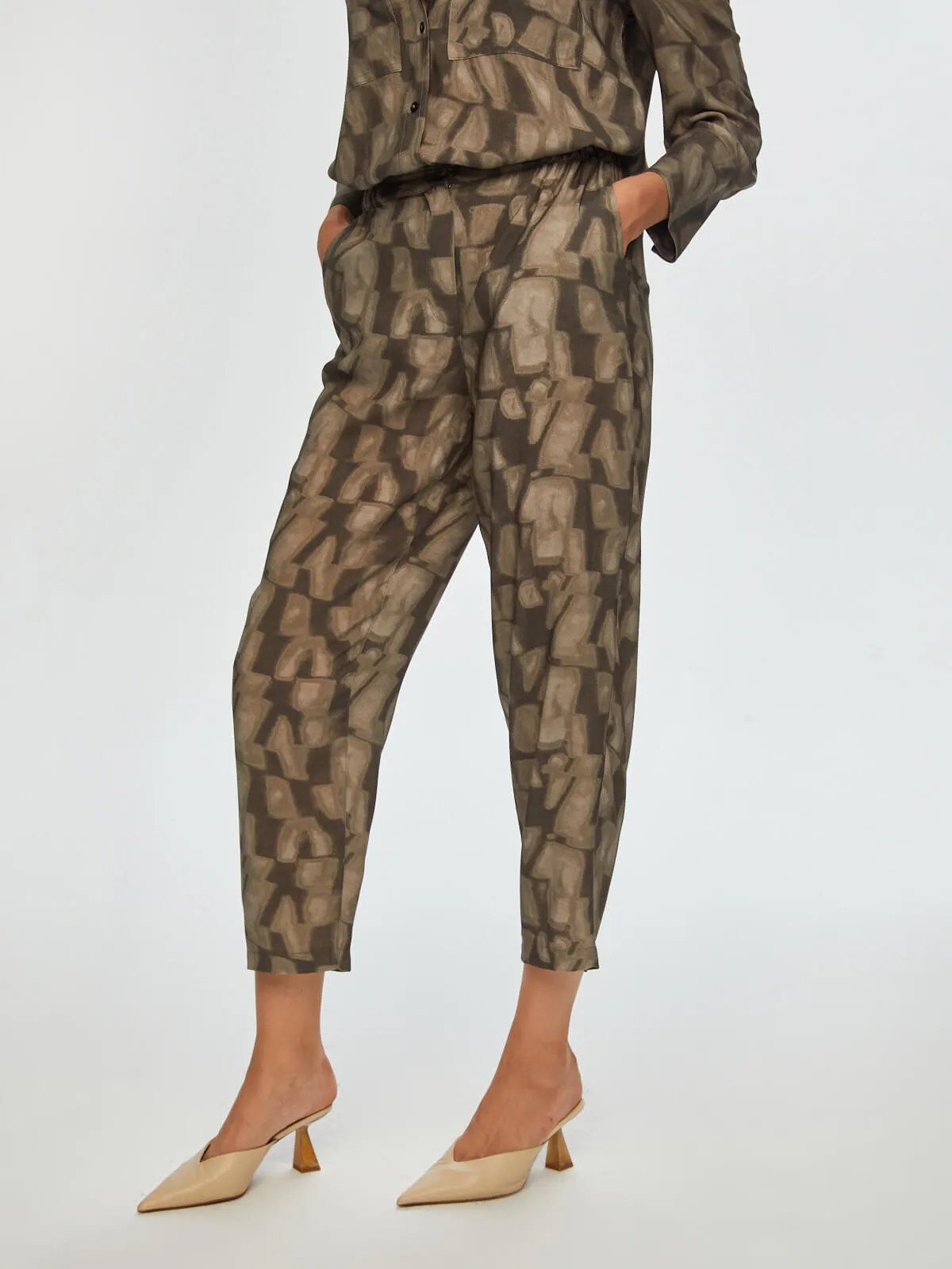 Abstract Monochrome Pattern Comfort Fit Viscose Pants 69484