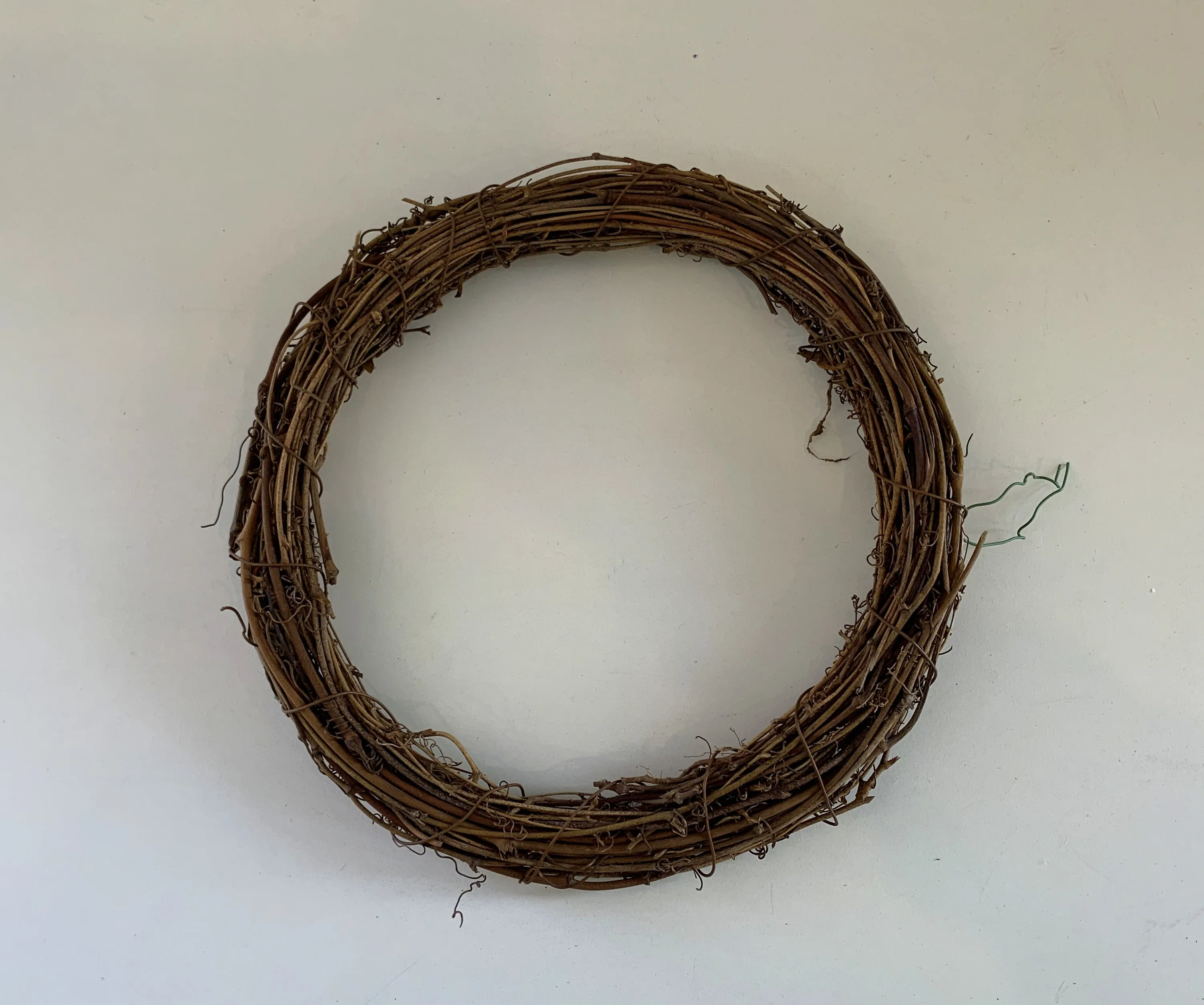 ACC0097 / 98 / 99 Wicker Wreath & Ring  (Floral / Plain / Olive)