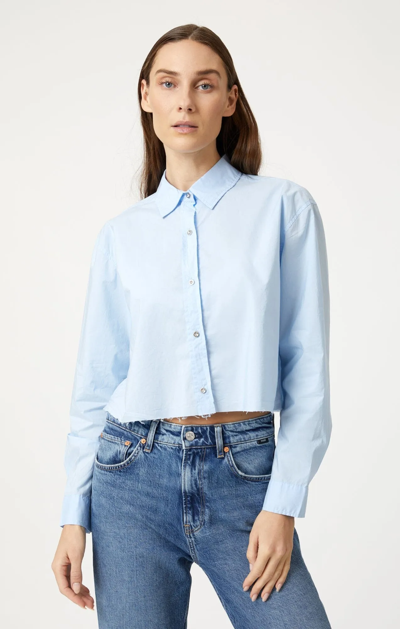 CROPPED BUTTON-UP SHIRT IN KENTUCKY BLUE