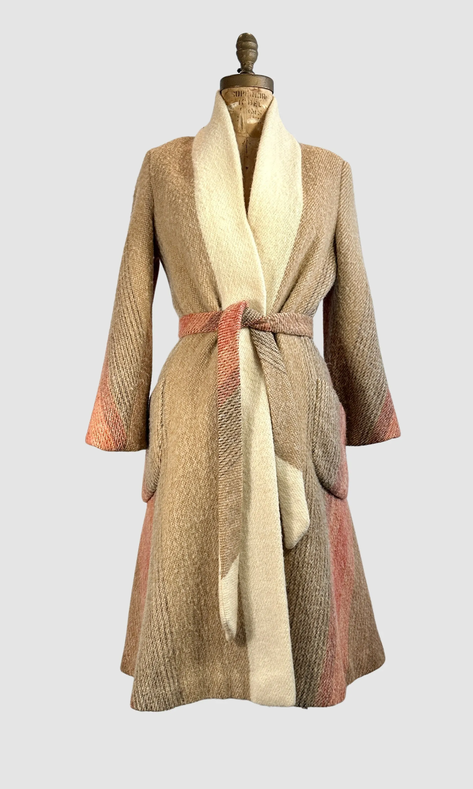 EARTH TONES Vera Maxwell Vintage 70s Chevron Coat • Small Medium