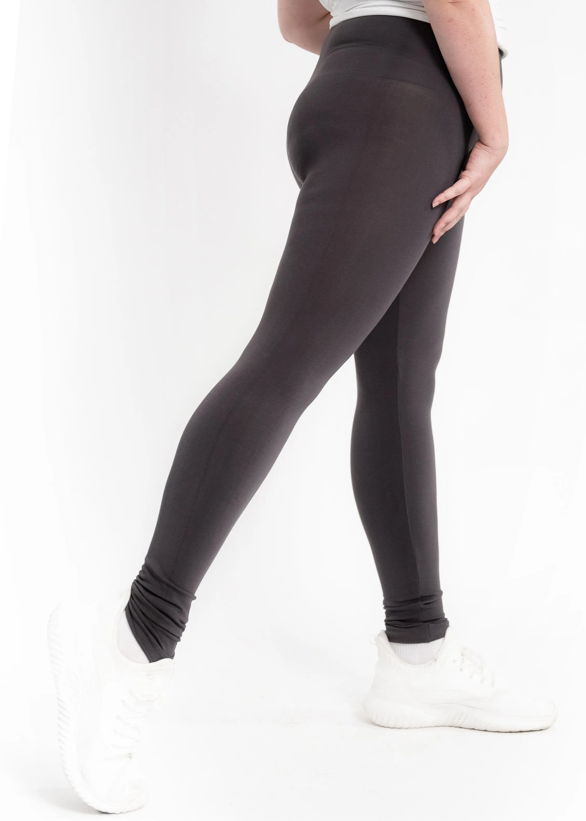 High Waisted Leggings - Curvy Fit